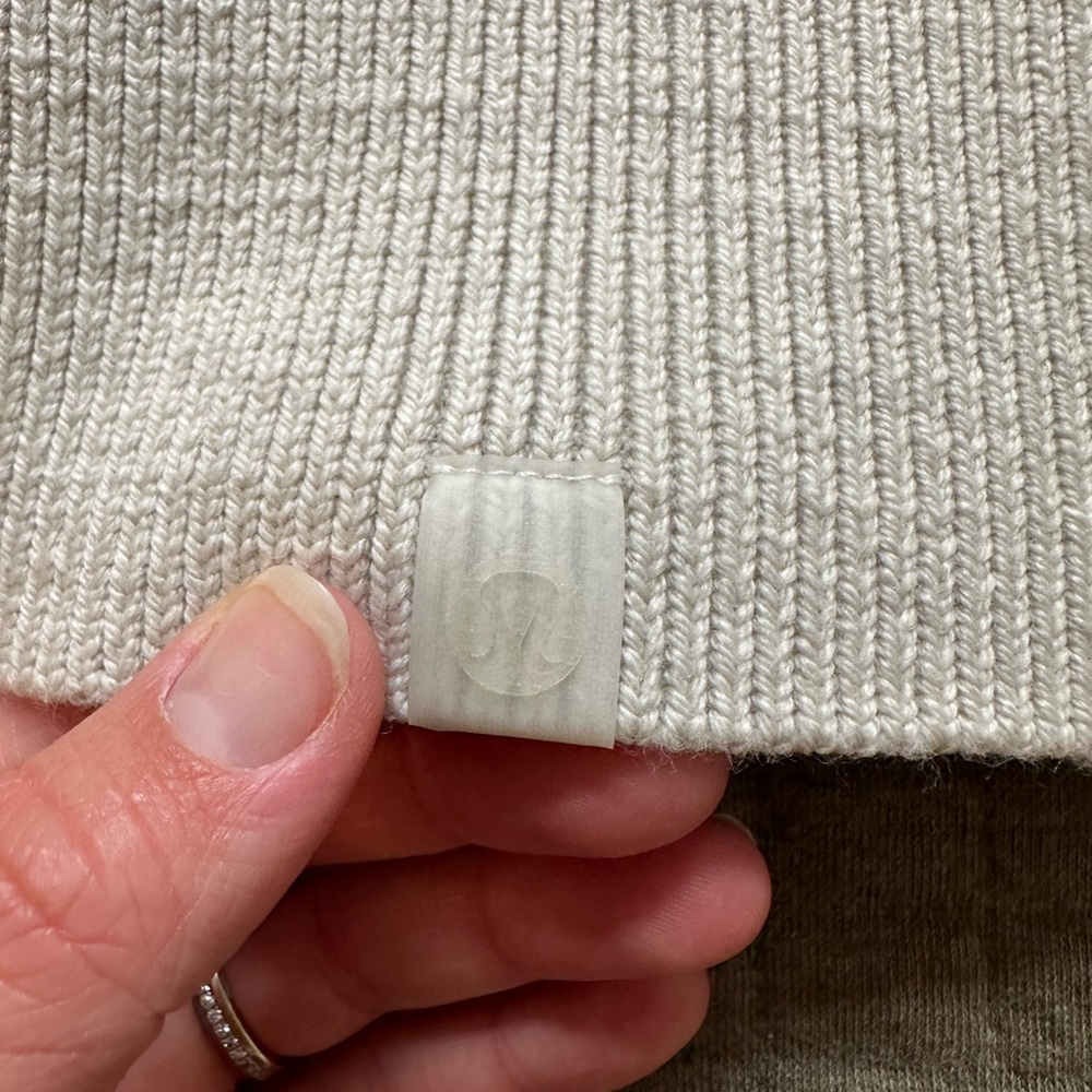 Lululemon Sweater - Picture 4 of 4